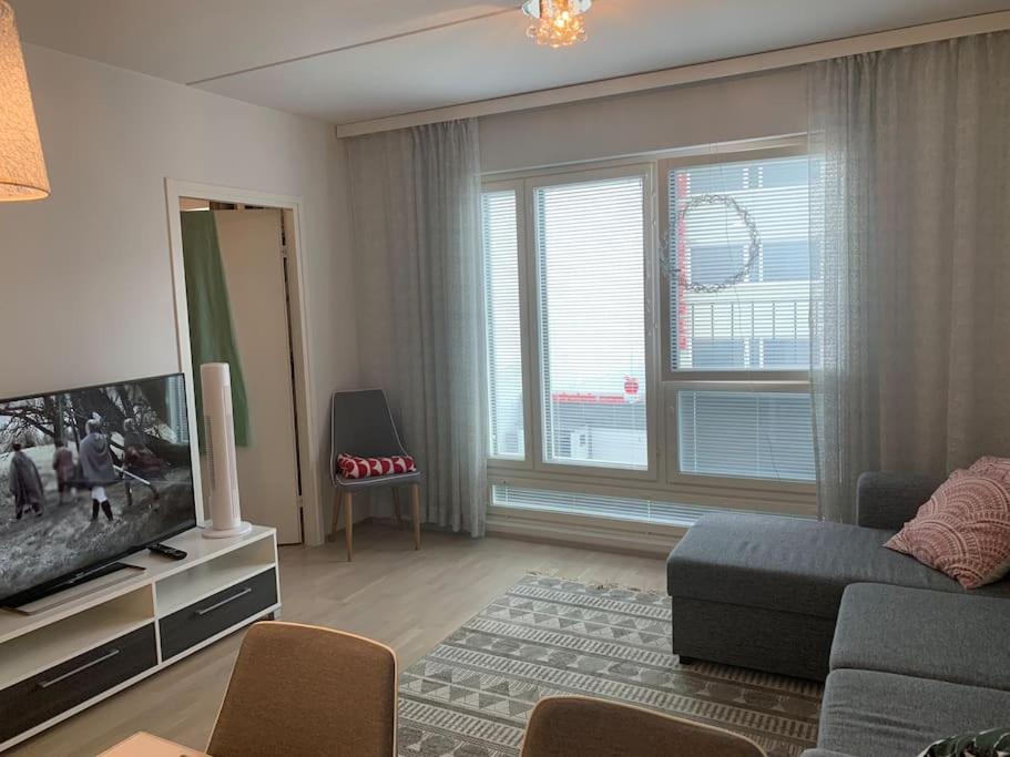 Uusi Tilava Kaksio Jyvaskylan Ydinkeskustassa 53 M2 Apartment Bagian luar foto