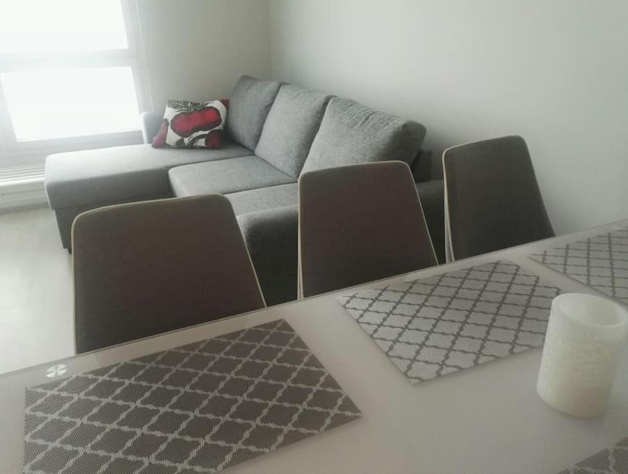 Uusi Tilava Kaksio Jyvaskylan Ydinkeskustassa 53 M2 Apartment Bagian luar foto